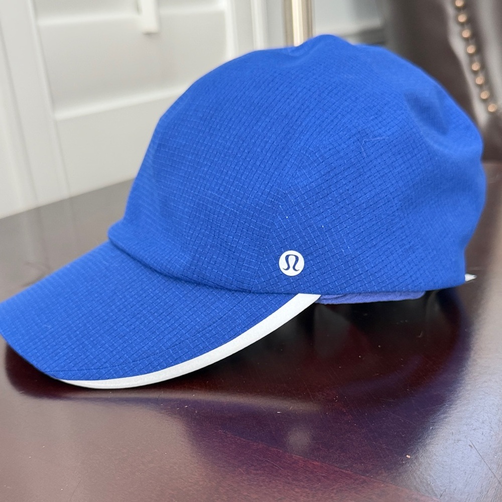 lululemon athletica women’s Royal Blue Hat with White Trim